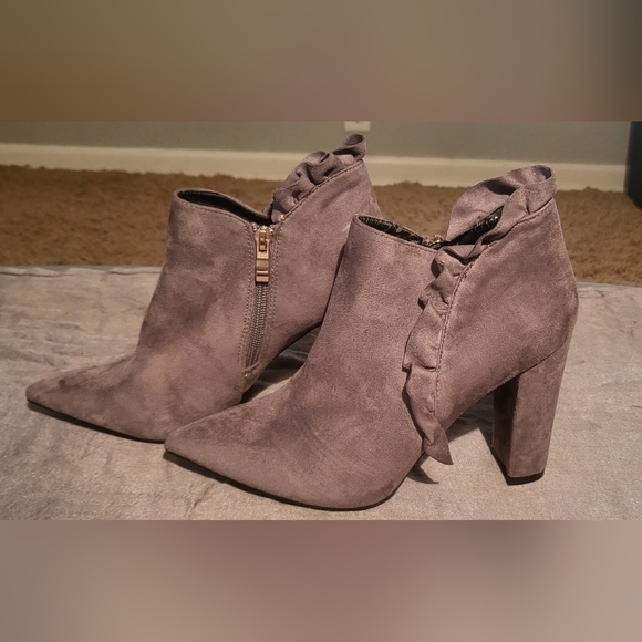 Cuties - Picture 2 of 6